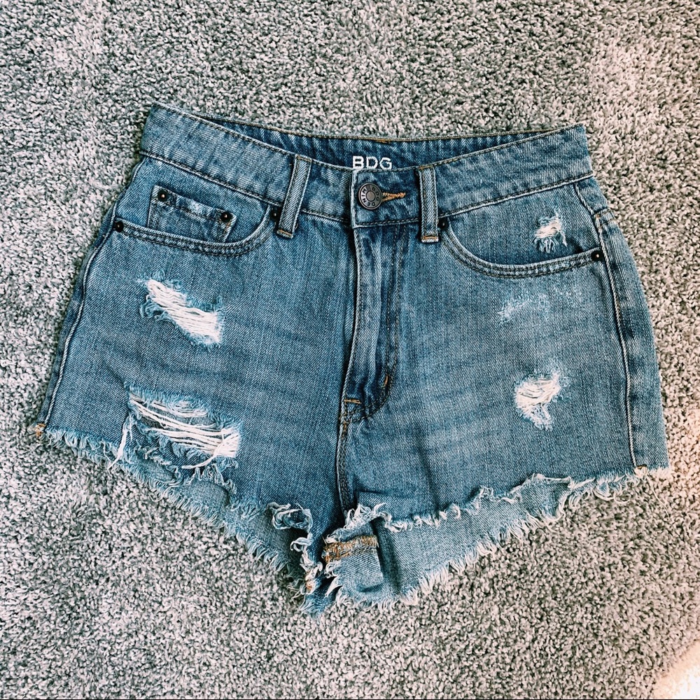 LIKE NEW BDG High waisted denim shorts
